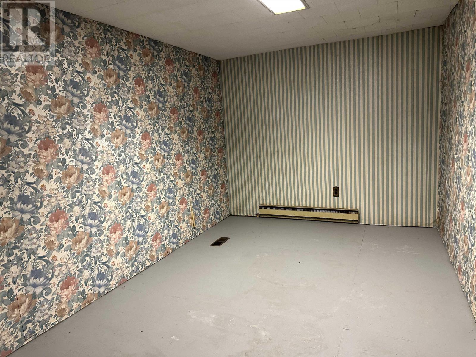 Property 32 of 49 of 6185 Highway 4