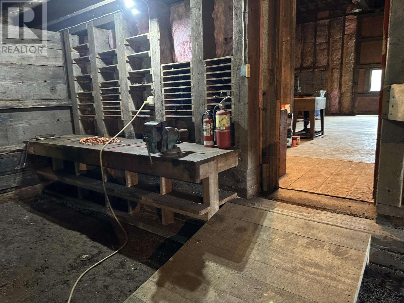 Property 32 of 38 of 6185 Highway 4