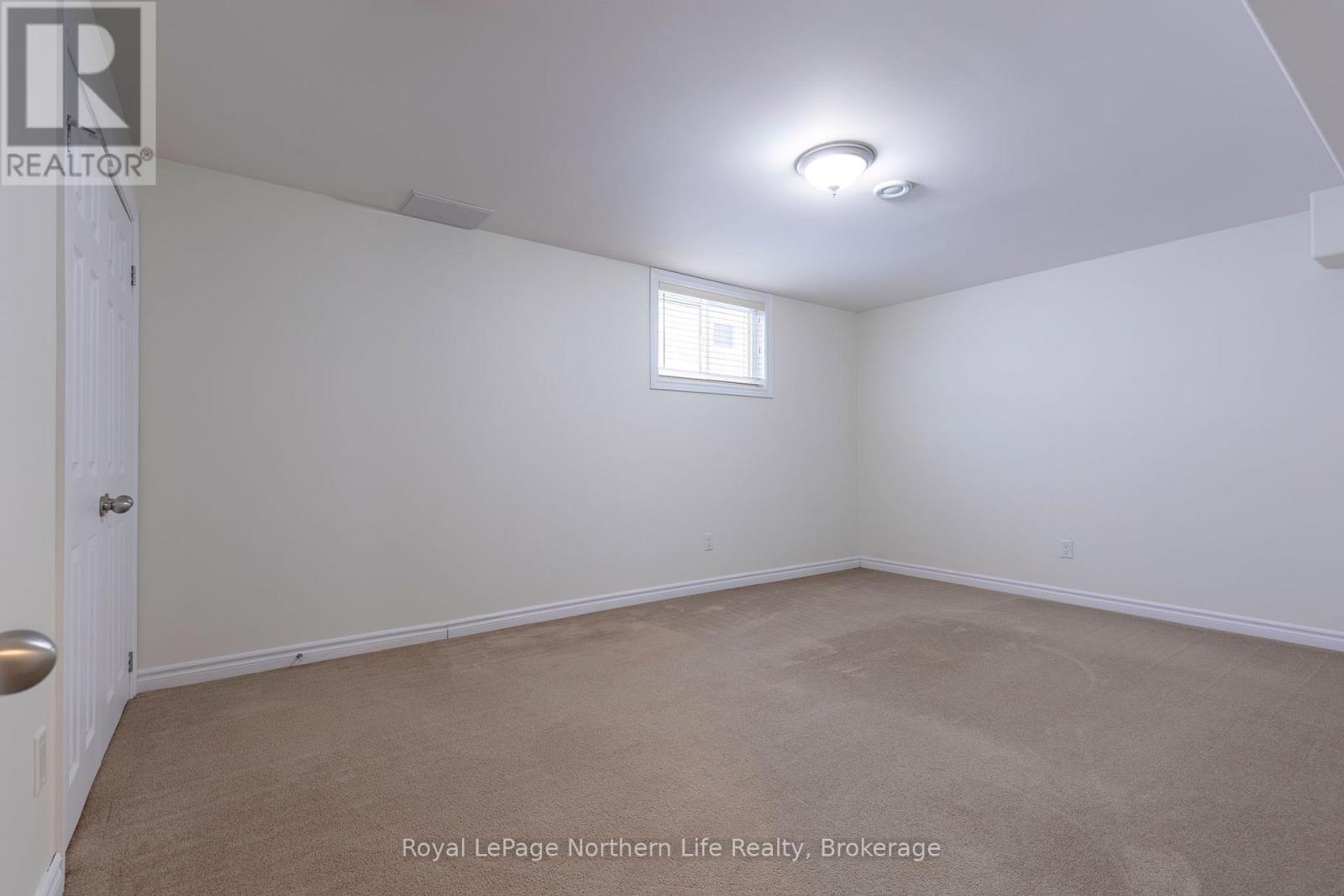 2444 CONNAUGHT AVENUE, North Bay (Widdifield), Ontario