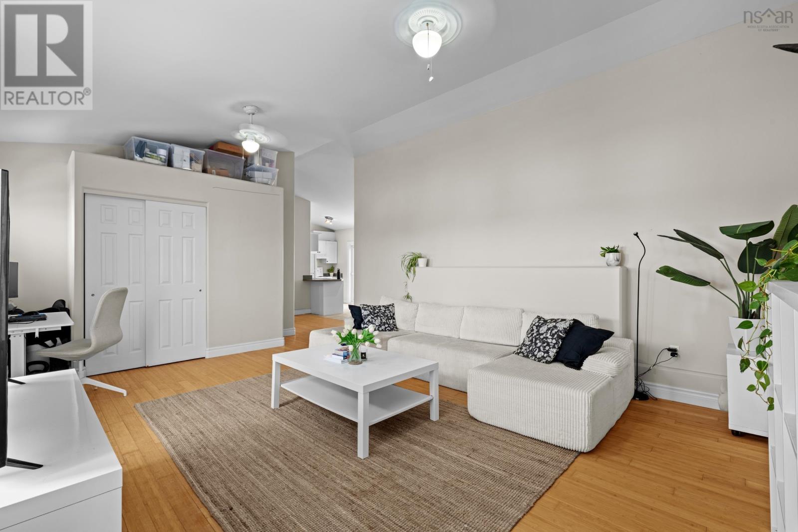 Property 37 of 48 of 121 School Avenue