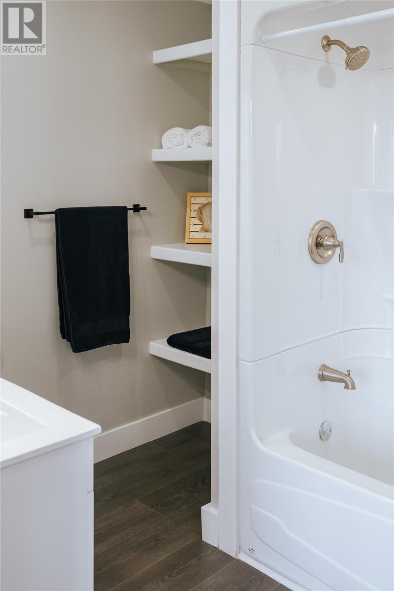 3 RODGER'S ROAD - 17