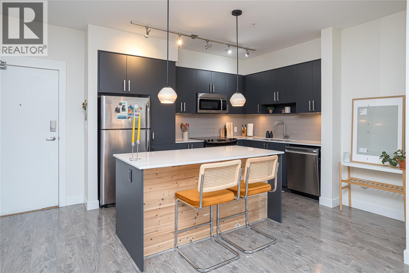 #308 286 Wilfert Rd - 10