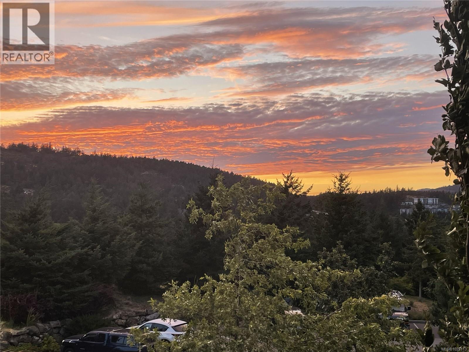 308 286 Wilfert Rd, View Royal