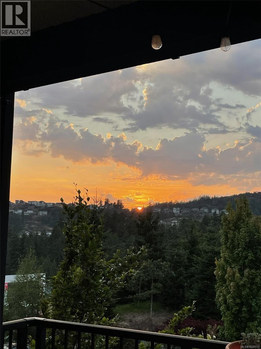 308 286 Wilfert Rd, View Royal