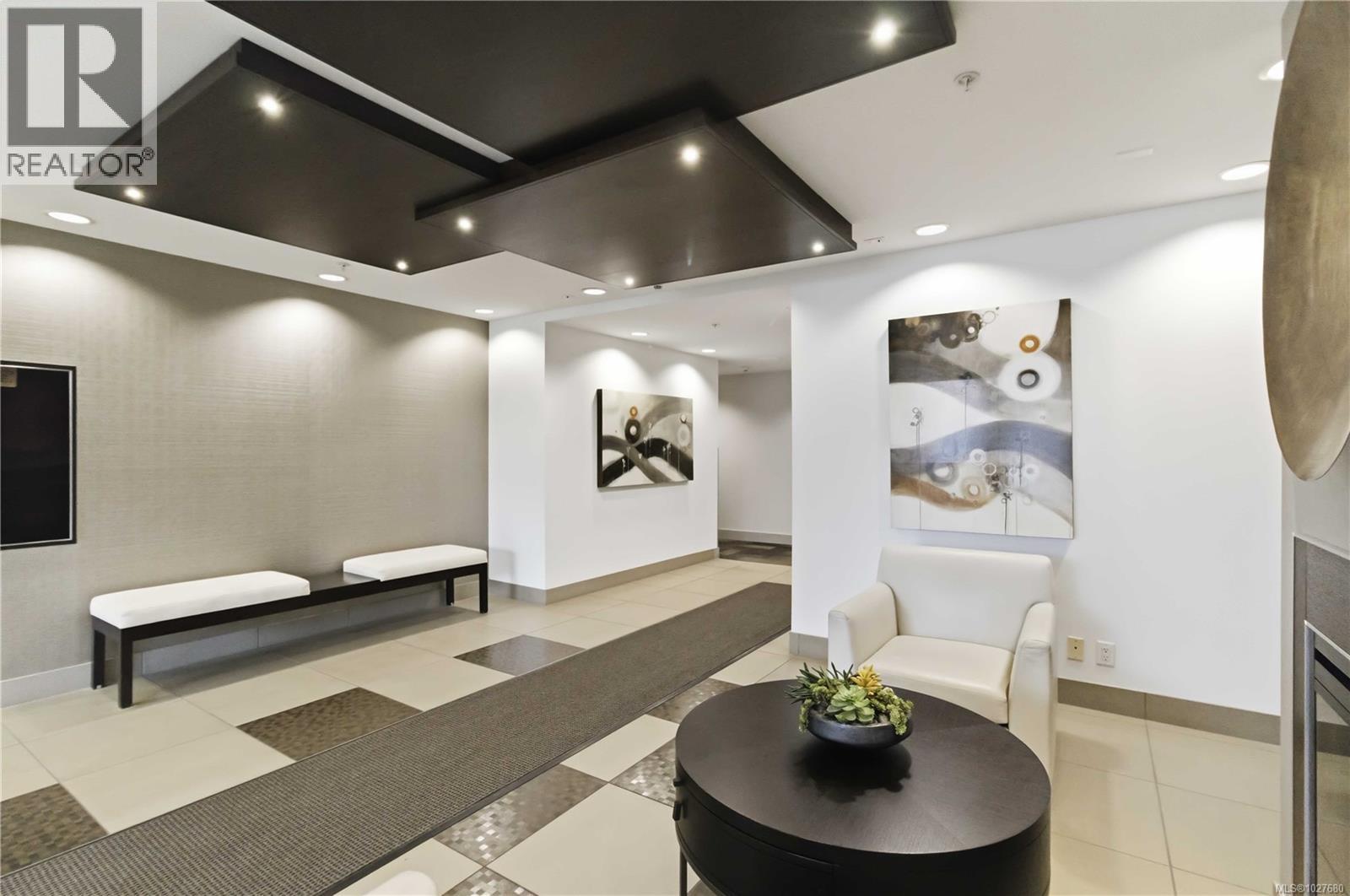 #508 999 BURDETT AVE - 40