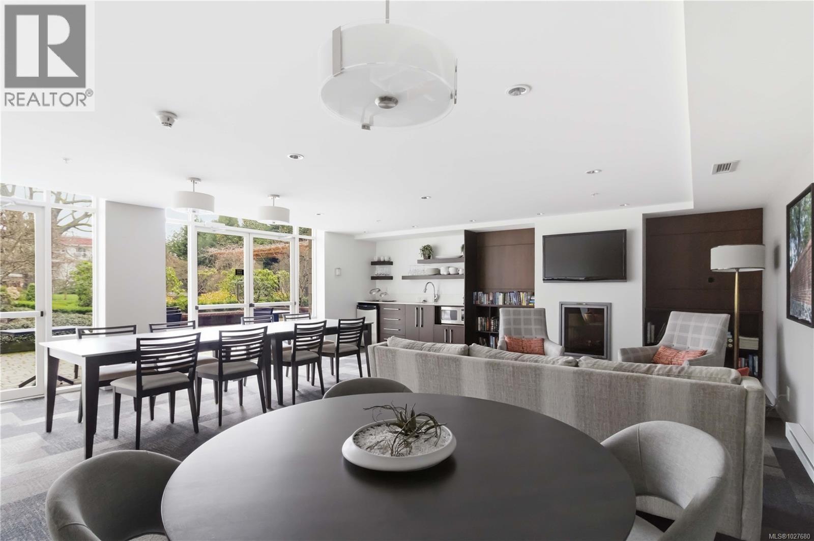 #508 999 BURDETT AVE - 42