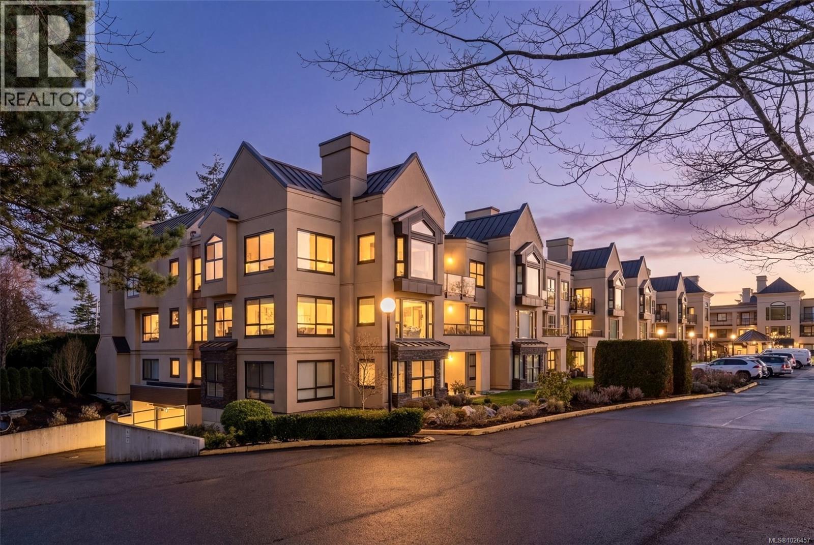 #306 3969 SHELBOURNE ST - Image 2