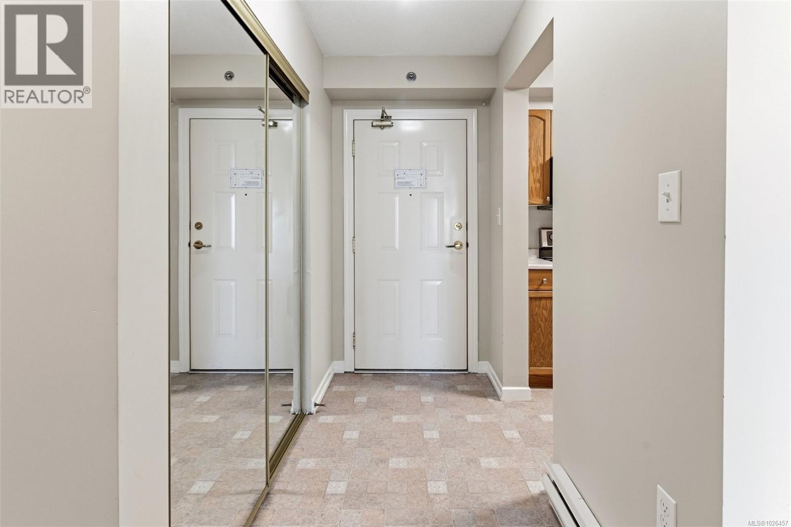 #306 3969 SHELBOURNE ST - 7