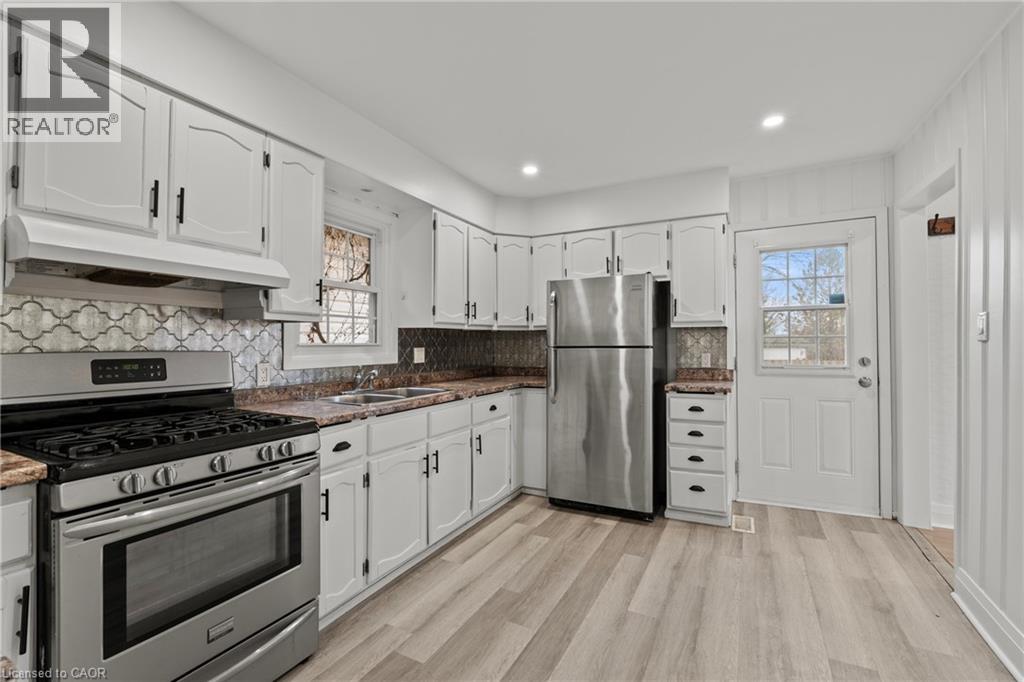 15 MCCORMICK Street Unit# Lower