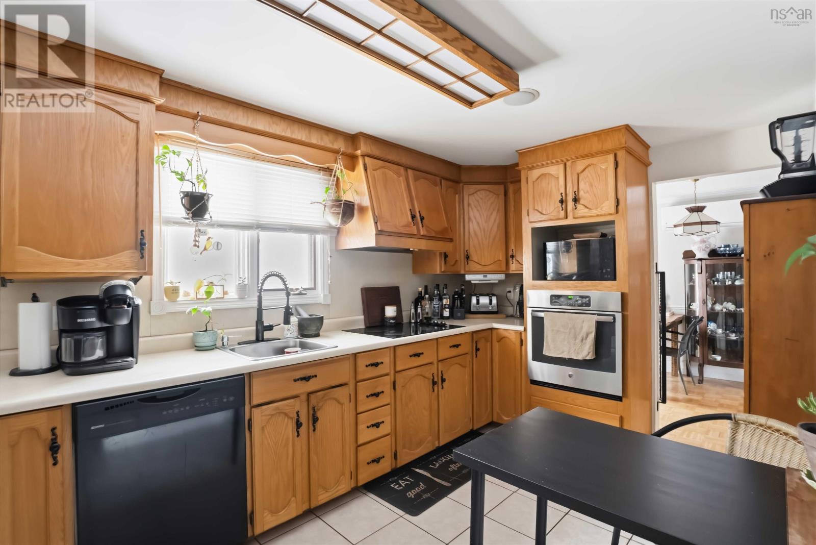 Property 7 of 30 of 33 Henshaw Drive