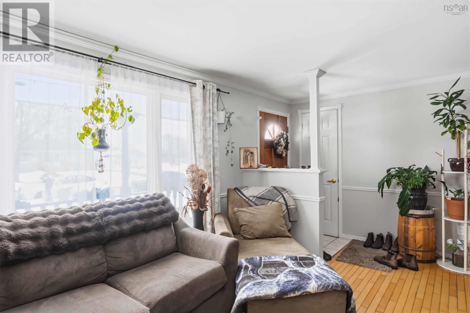 Property 5 of 30 of 33 Henshaw Drive