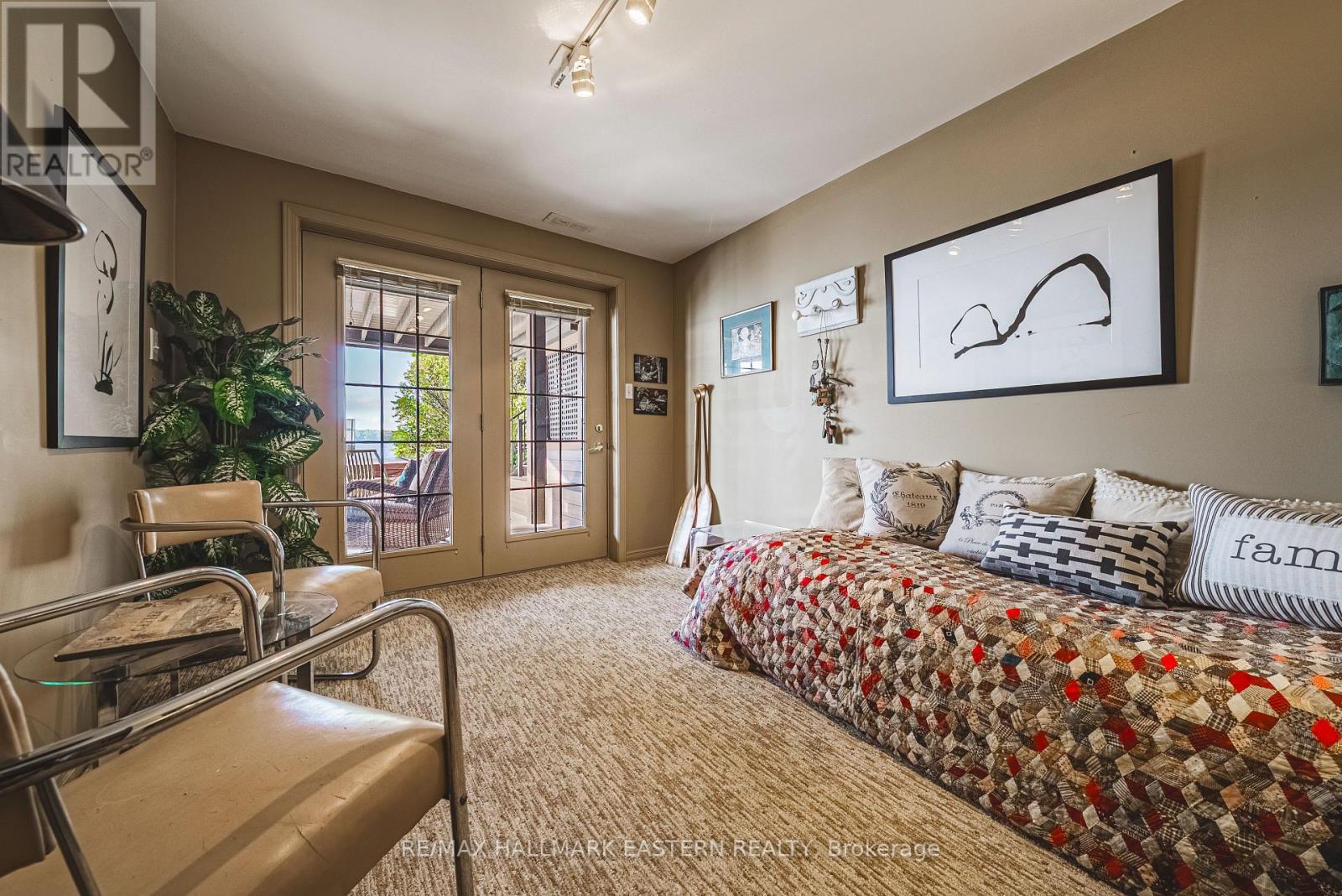 1052 TEDFORD LANE - 15
