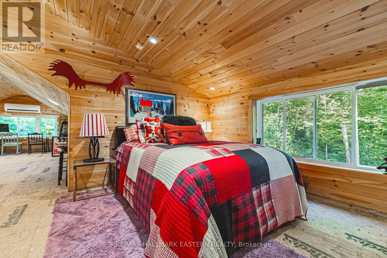 1052 TEDFORD LANE - 37