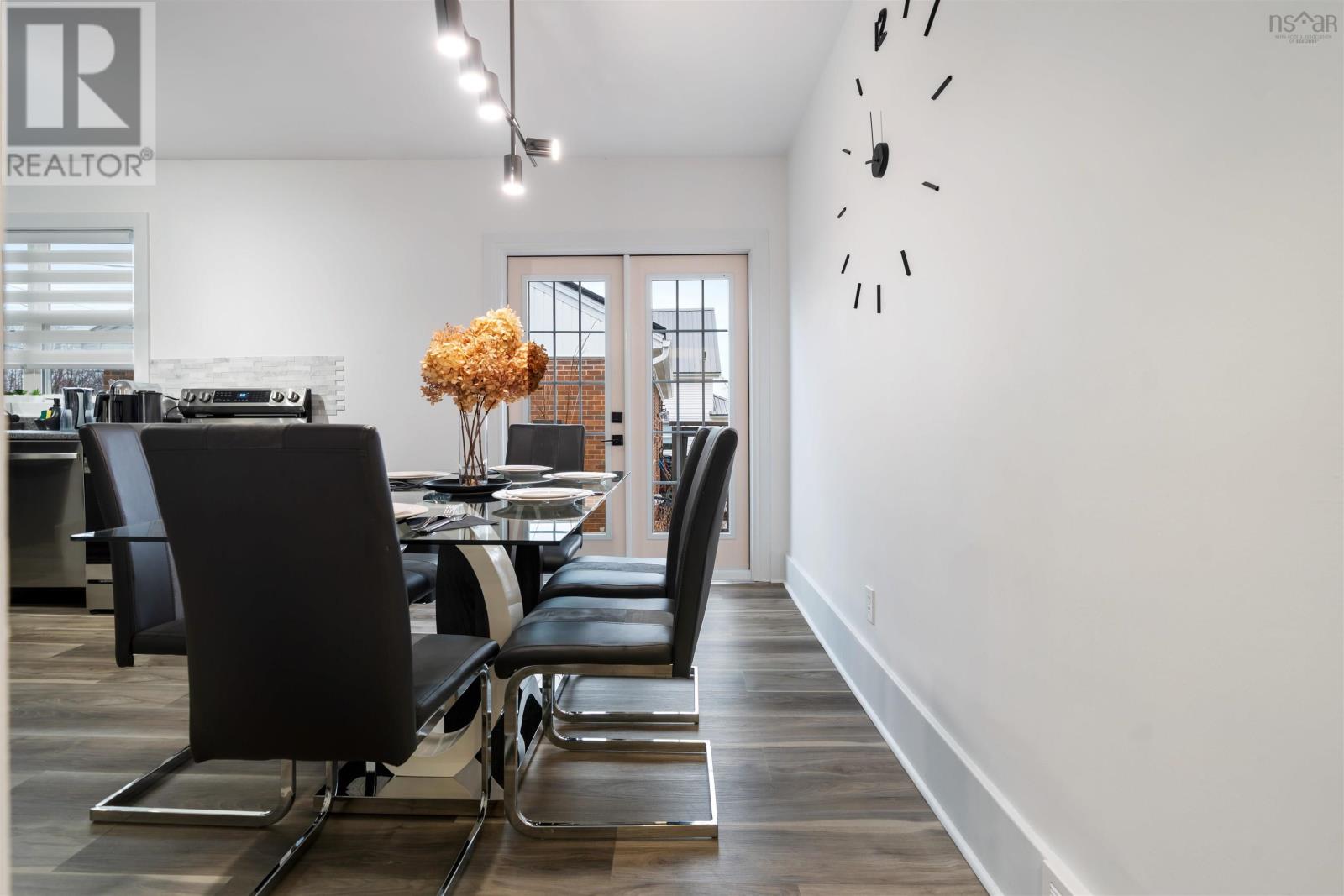 140 MAPLE AVENUE - 11