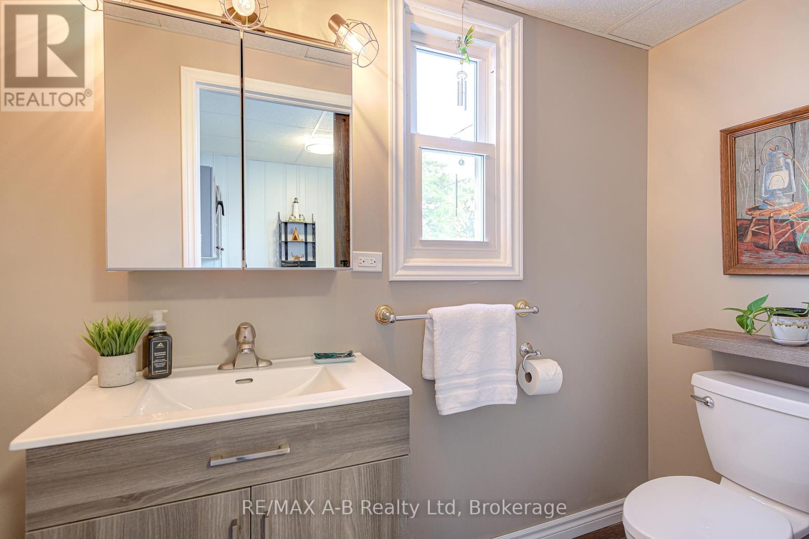 36 HURON STREET — photo 25