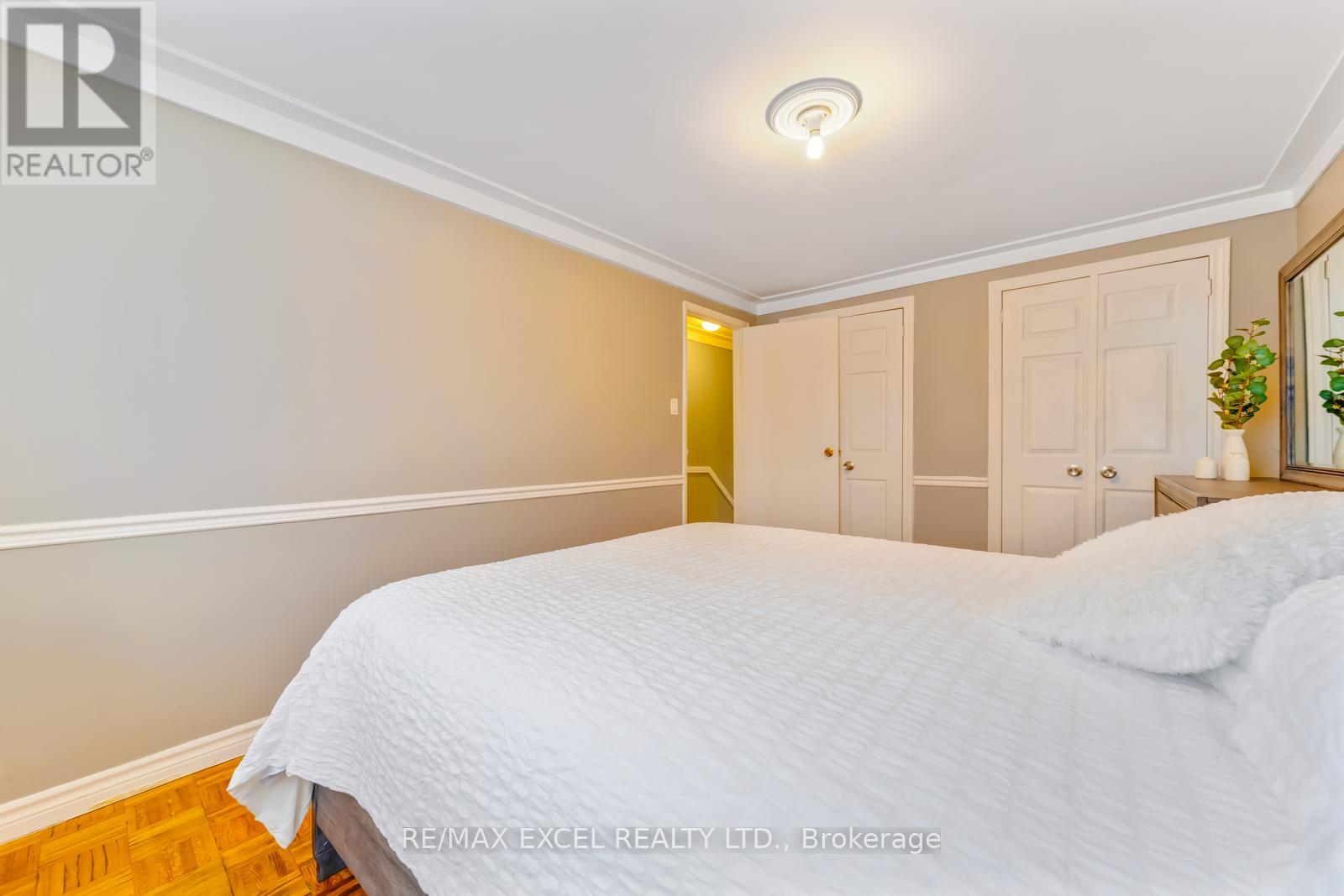 57 LOWRY SQUARE - 14