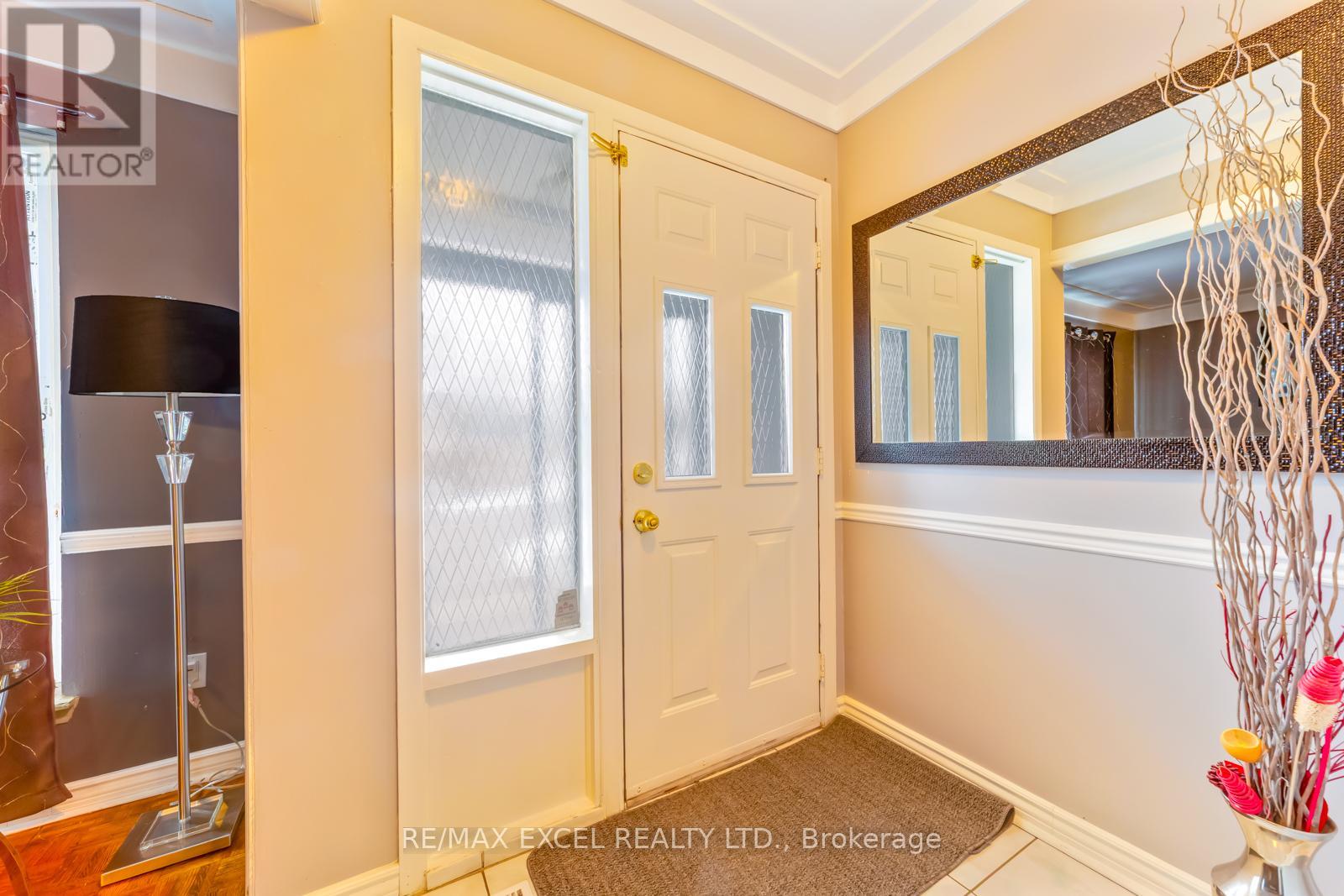 57 LOWRY SQUARE - 4