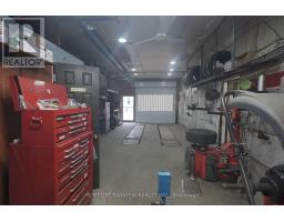 811 Lakeshore Road E, Mississauga, ON L5E1C8 Photo 18