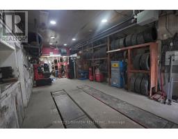 811 Lakeshore Road E, Mississauga, ON L5E1C8 Photo 8