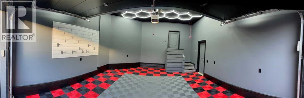 
          247 Hillcrest Heights Southwest
            <br/>
            <span>Airdrie</span>
            , 
            <span>AB</span>
             <span>T4B3Z2</span>
         - Photo 47