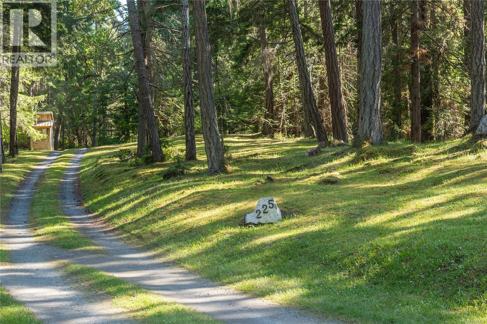  225 Sea Meadow Drive, Gabriola Island