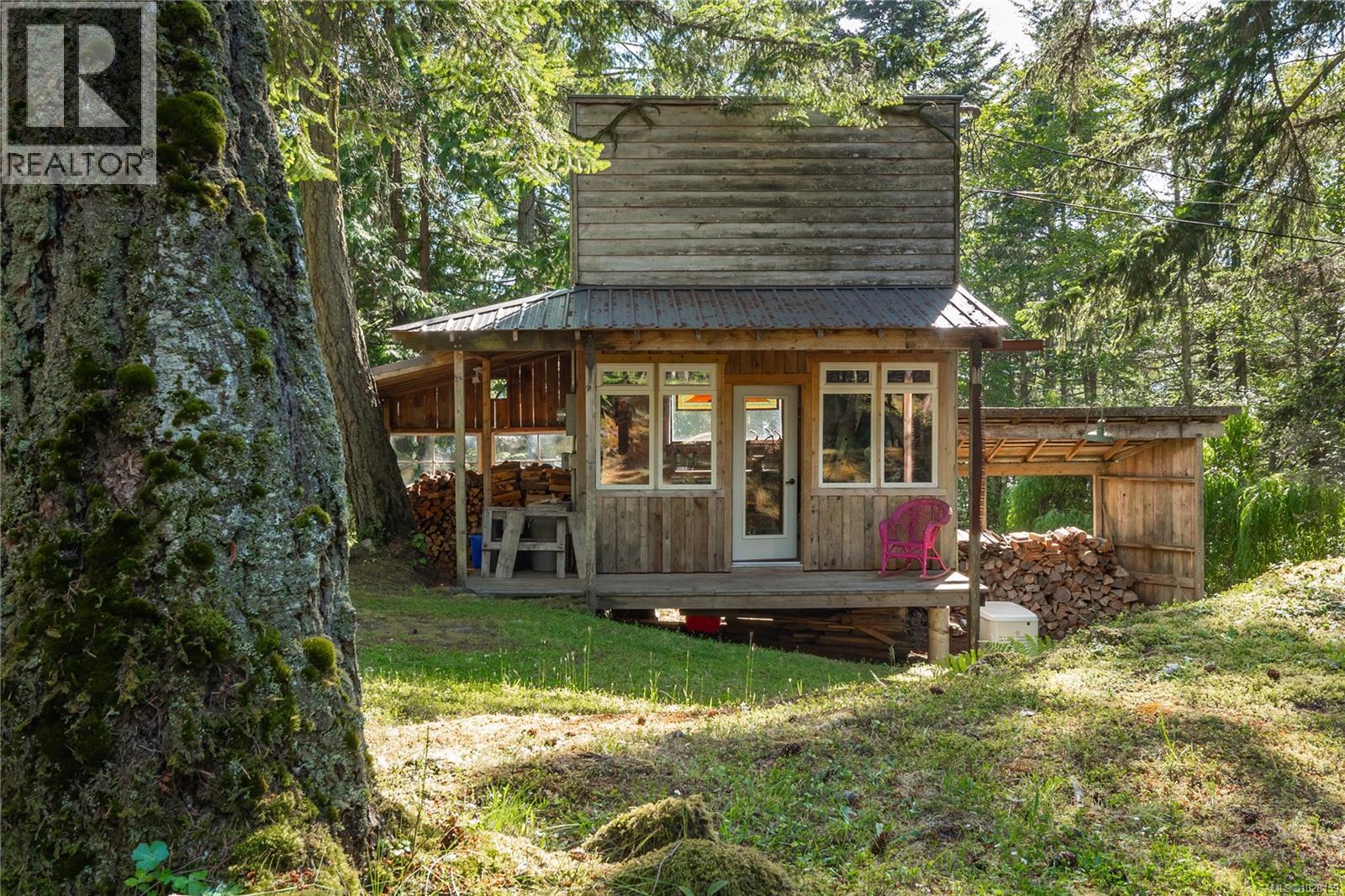  225 Sea Meadow Drive, Gabriola Island