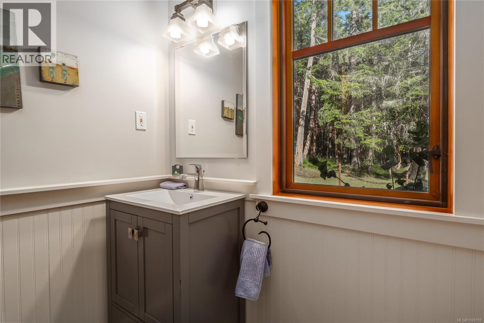  225 Sea Meadow Drive, Gabriola Island