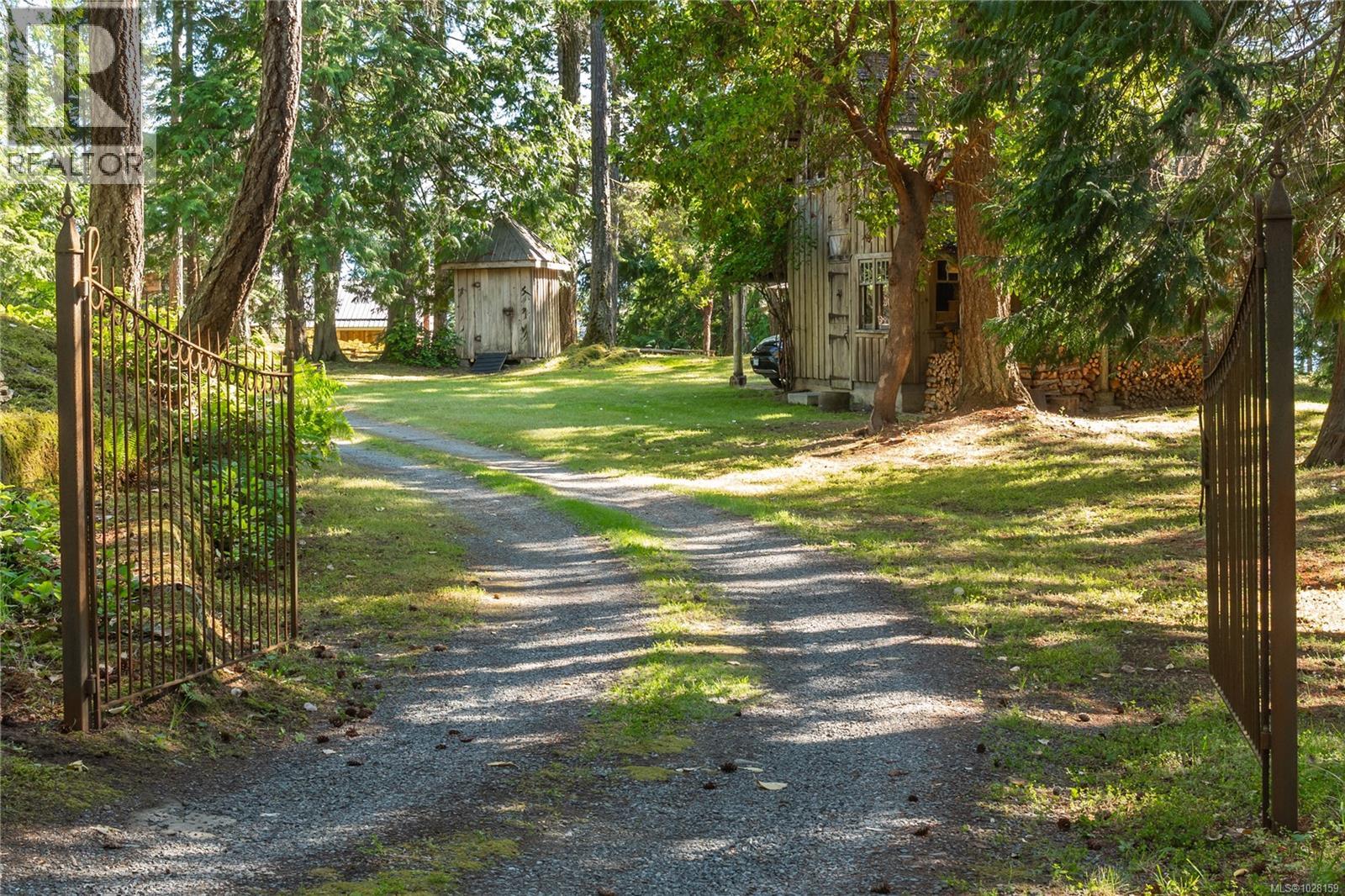 225 Sea Meadow Drive, Gabriola Island