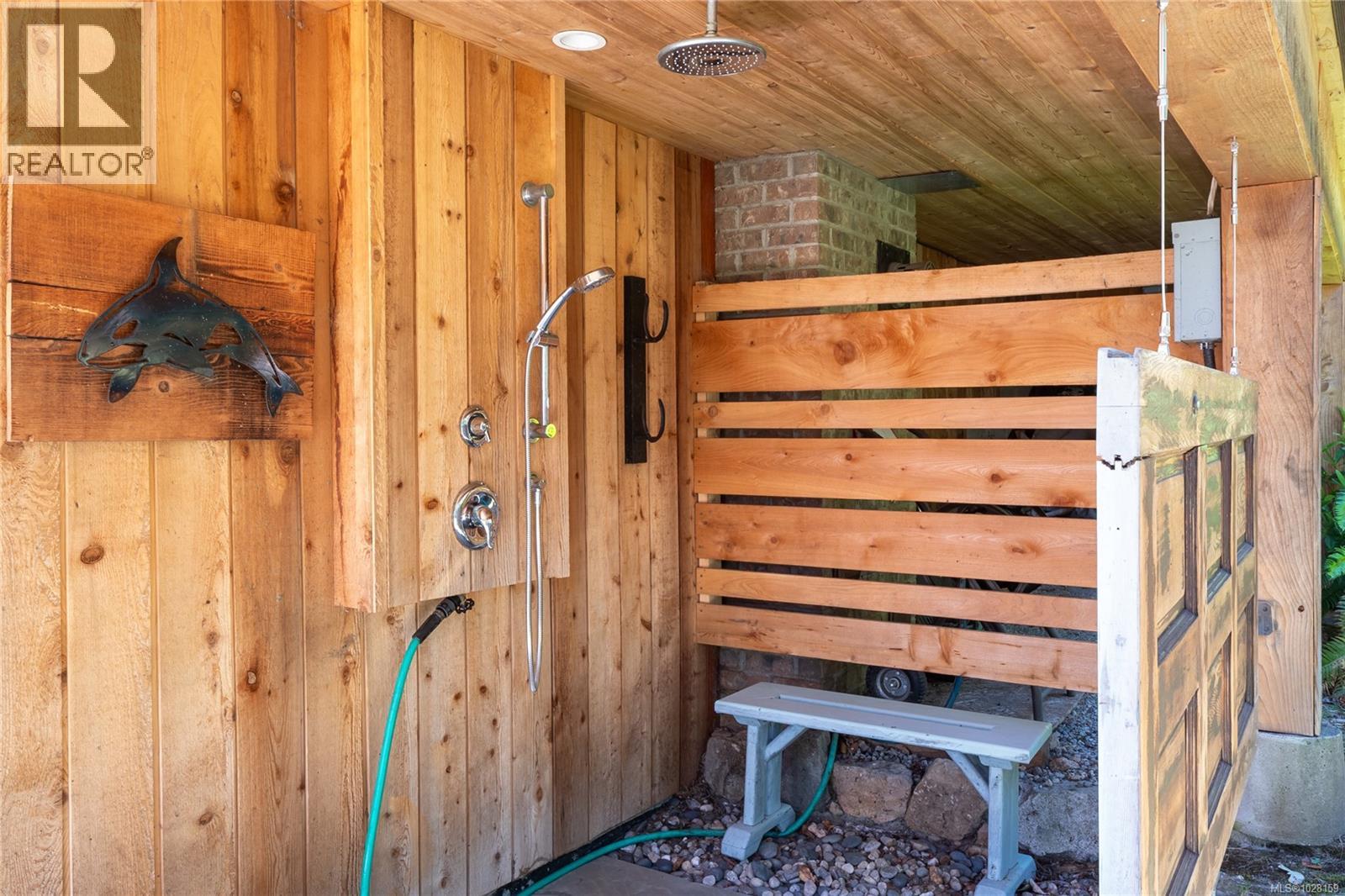  225 Sea Meadow Drive, Gabriola Island