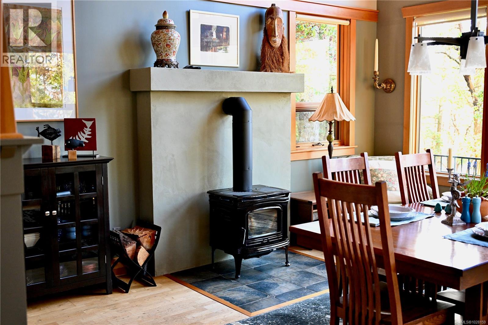  225 Sea Meadow Drive, Gabriola Island