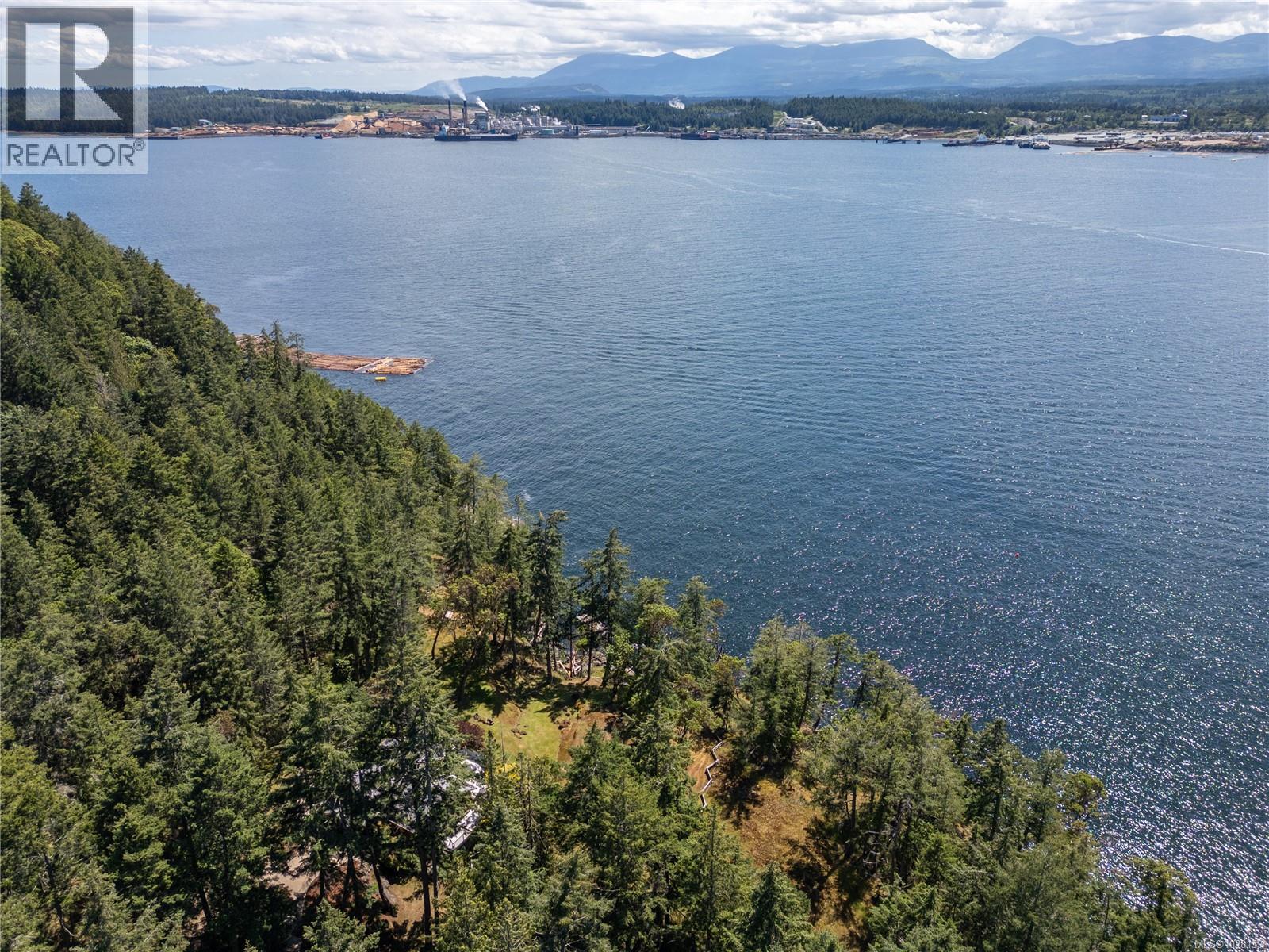  225 Sea Meadow Drive, Gabriola Island