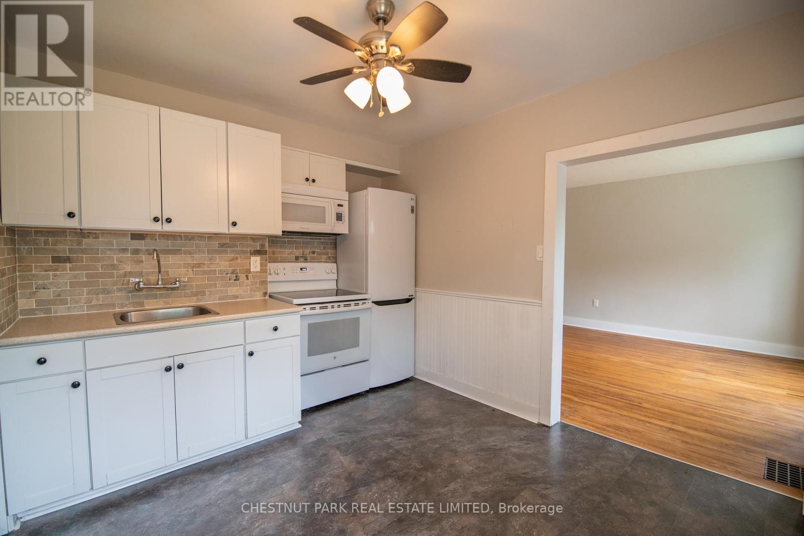 174 GIBBONS STREET - 6