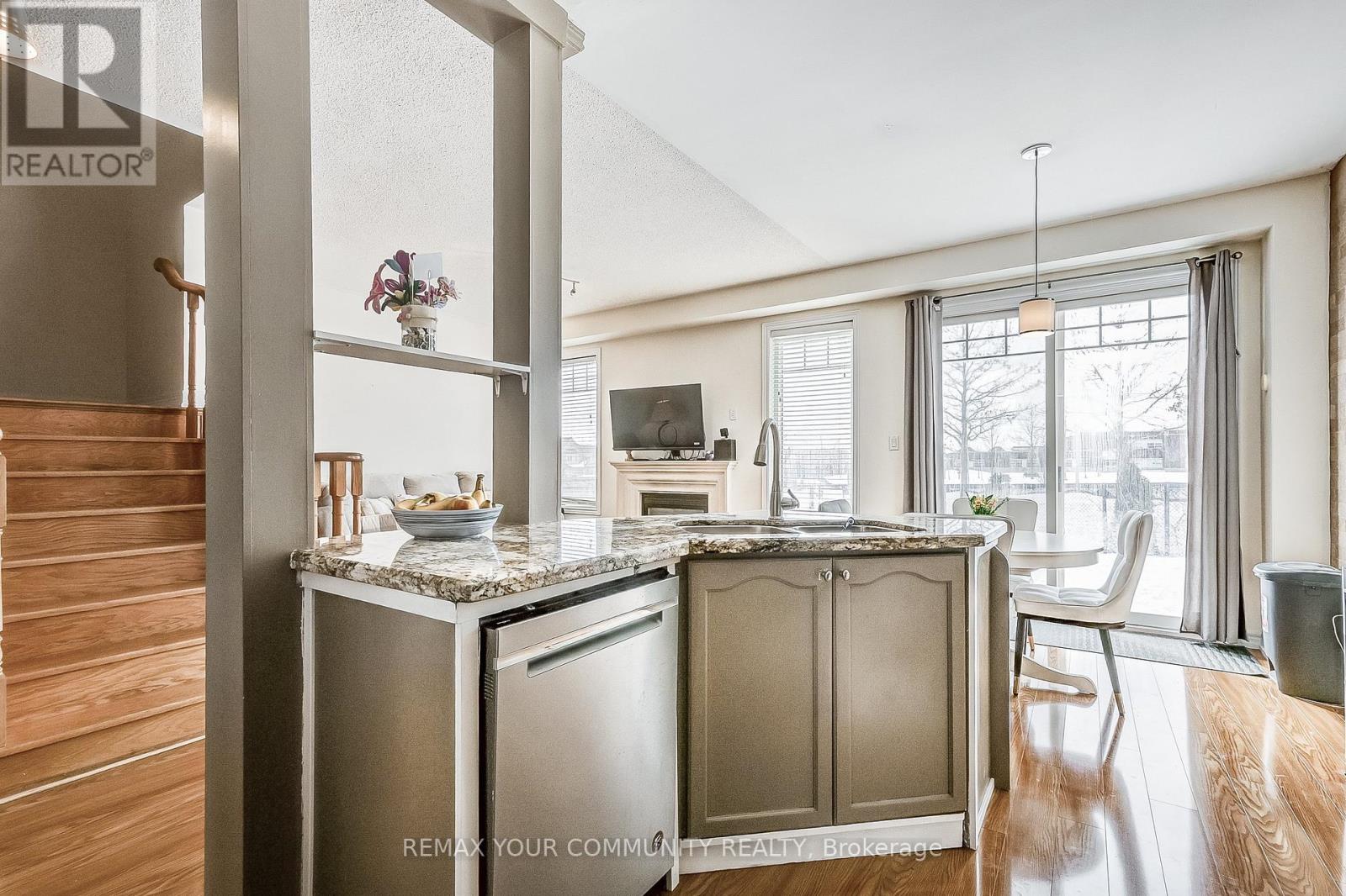 16 WINDROW STREET - 15