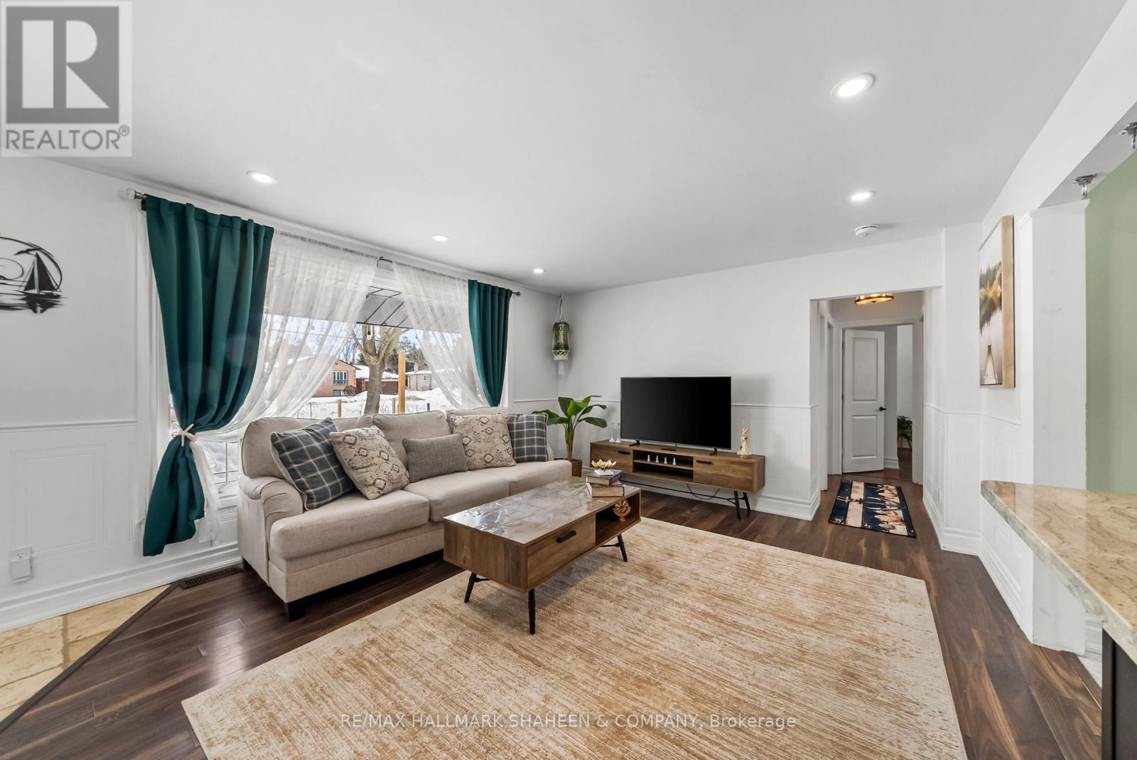 2196 RICHARD STREET - 18