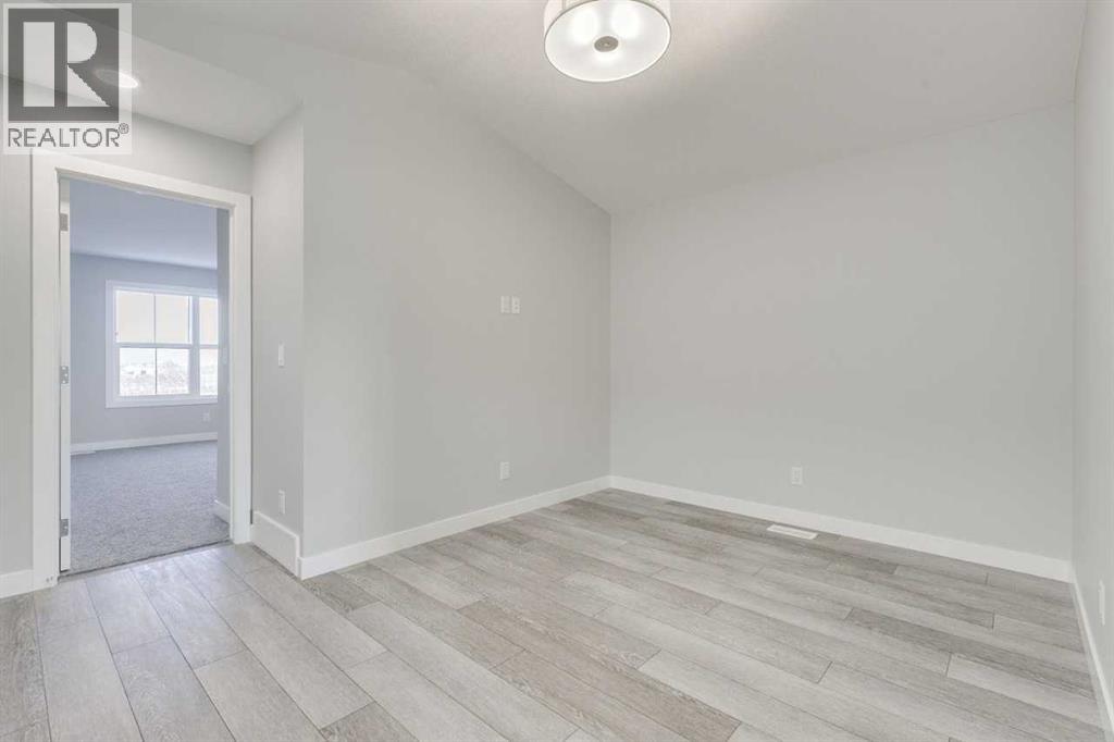 Single Family House for Sale in  Silverton Glen Way SW Silverado Calgary 