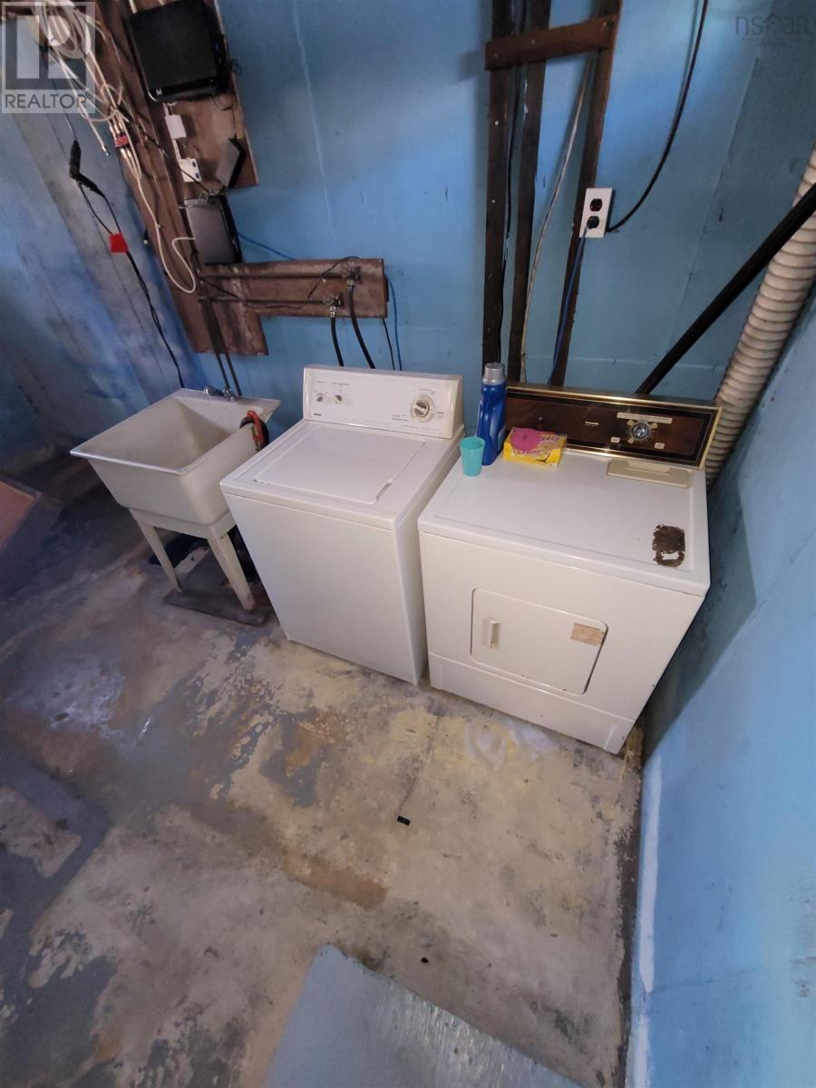 Property 11 of 22 of 21 Sydney Street