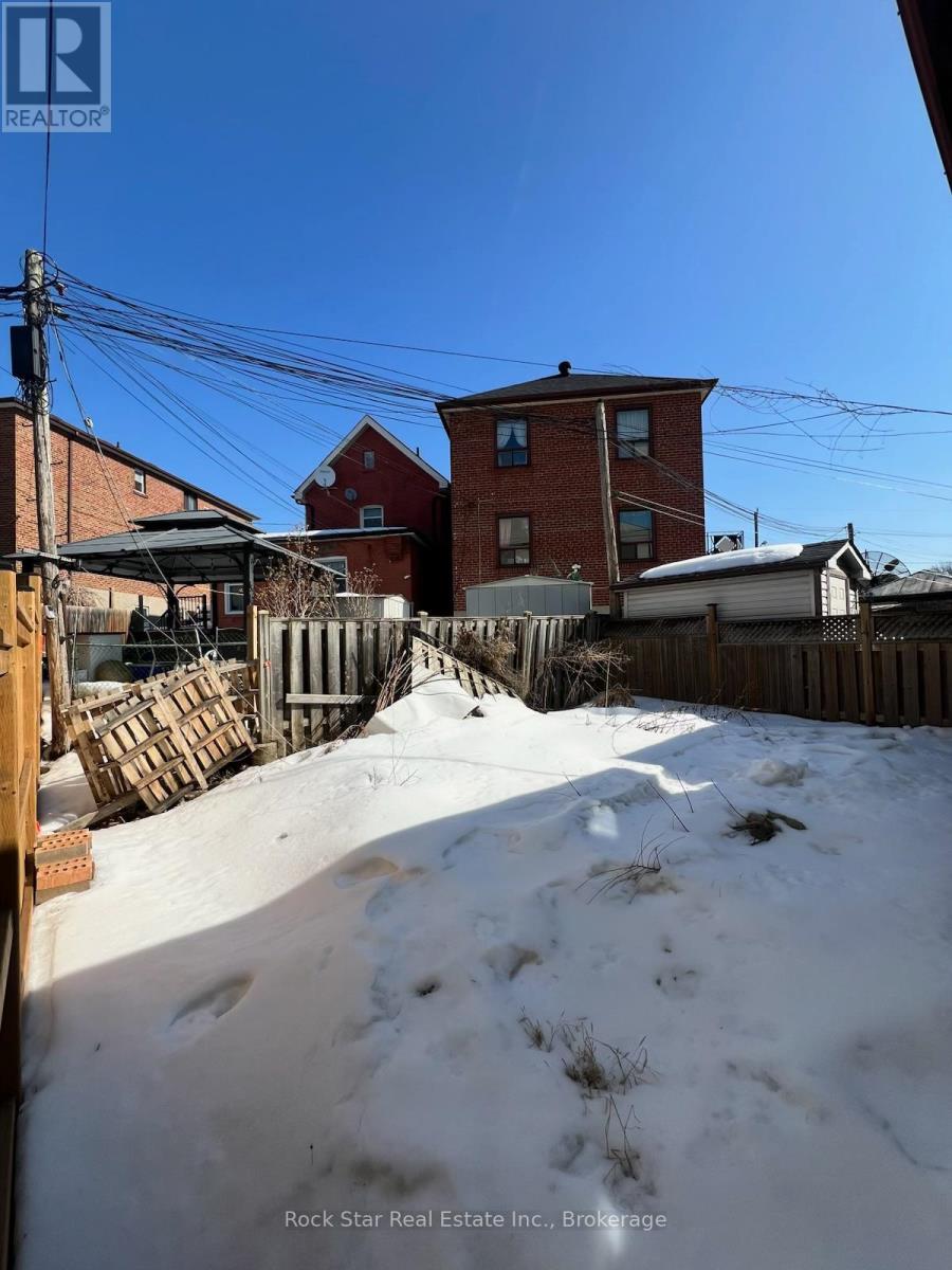12 HOLMESDALE ROAD - 20