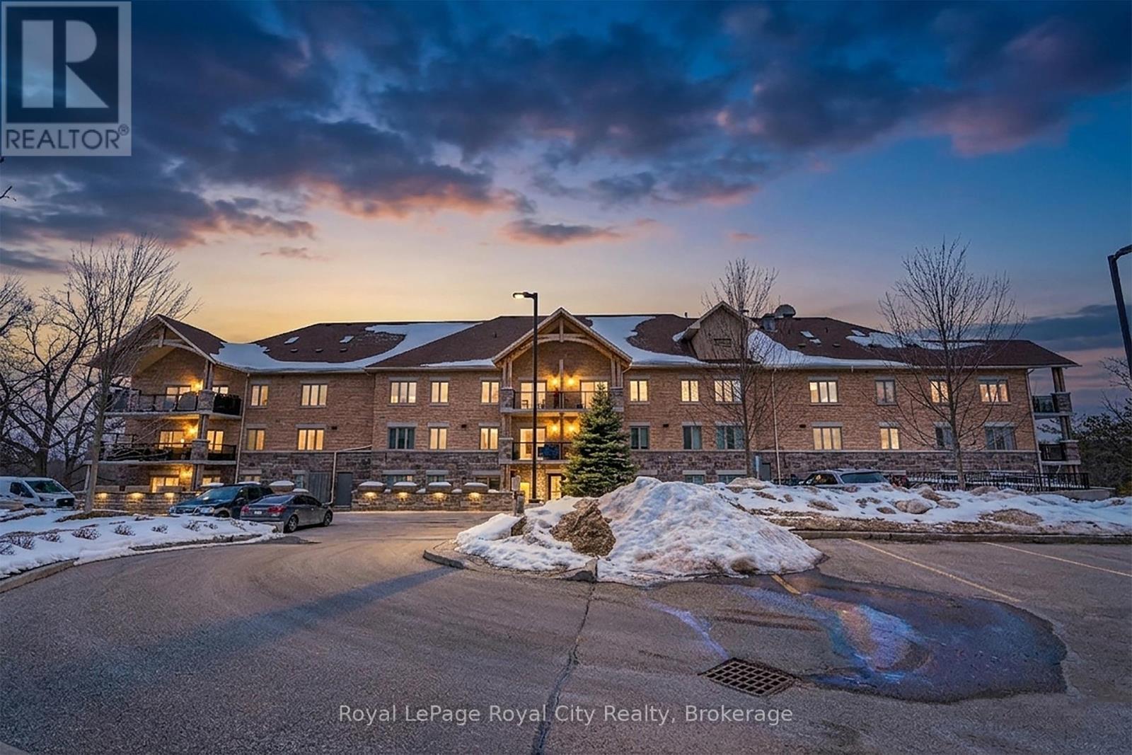 106 - 19 STUMPF STREET