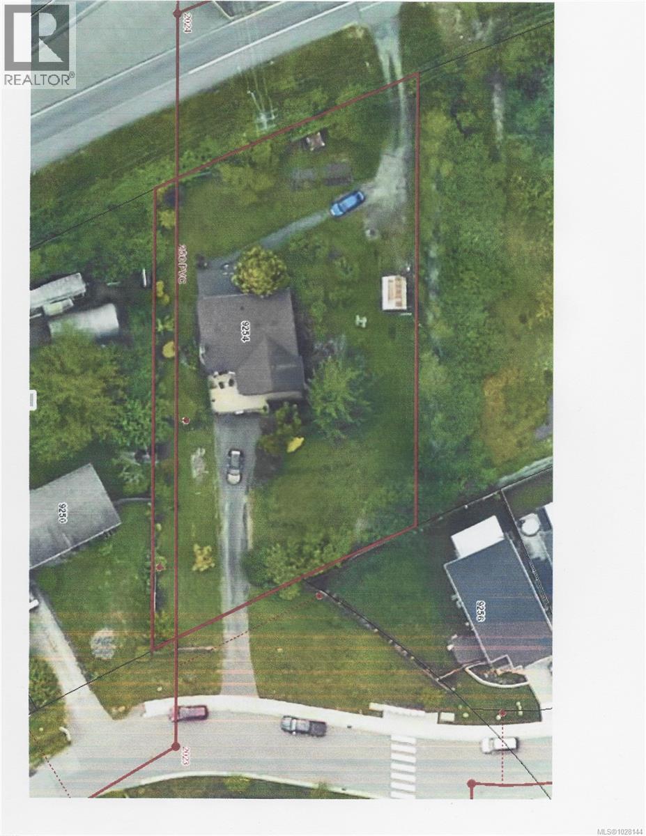 9254 Rideau Ave - 1