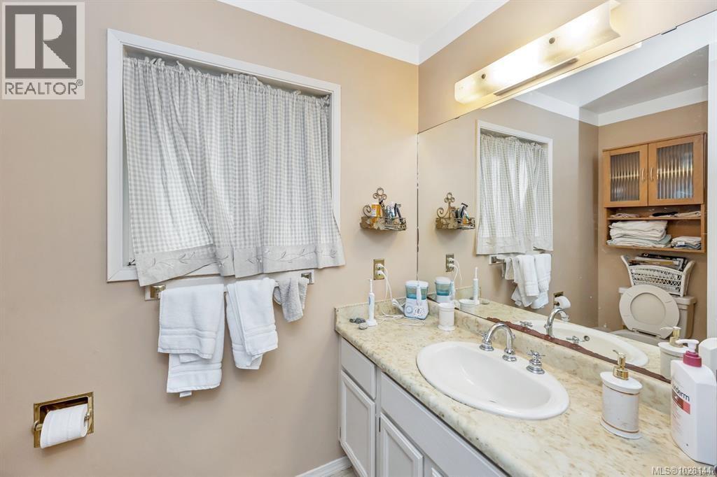 9254 RIDEAU AVE - 11