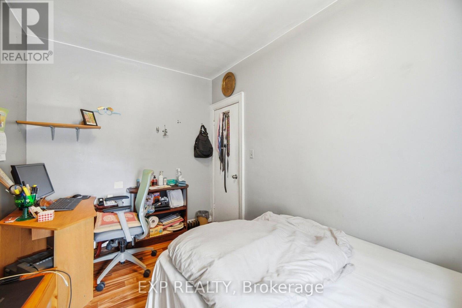 105 ROGERS ROAD - 12
