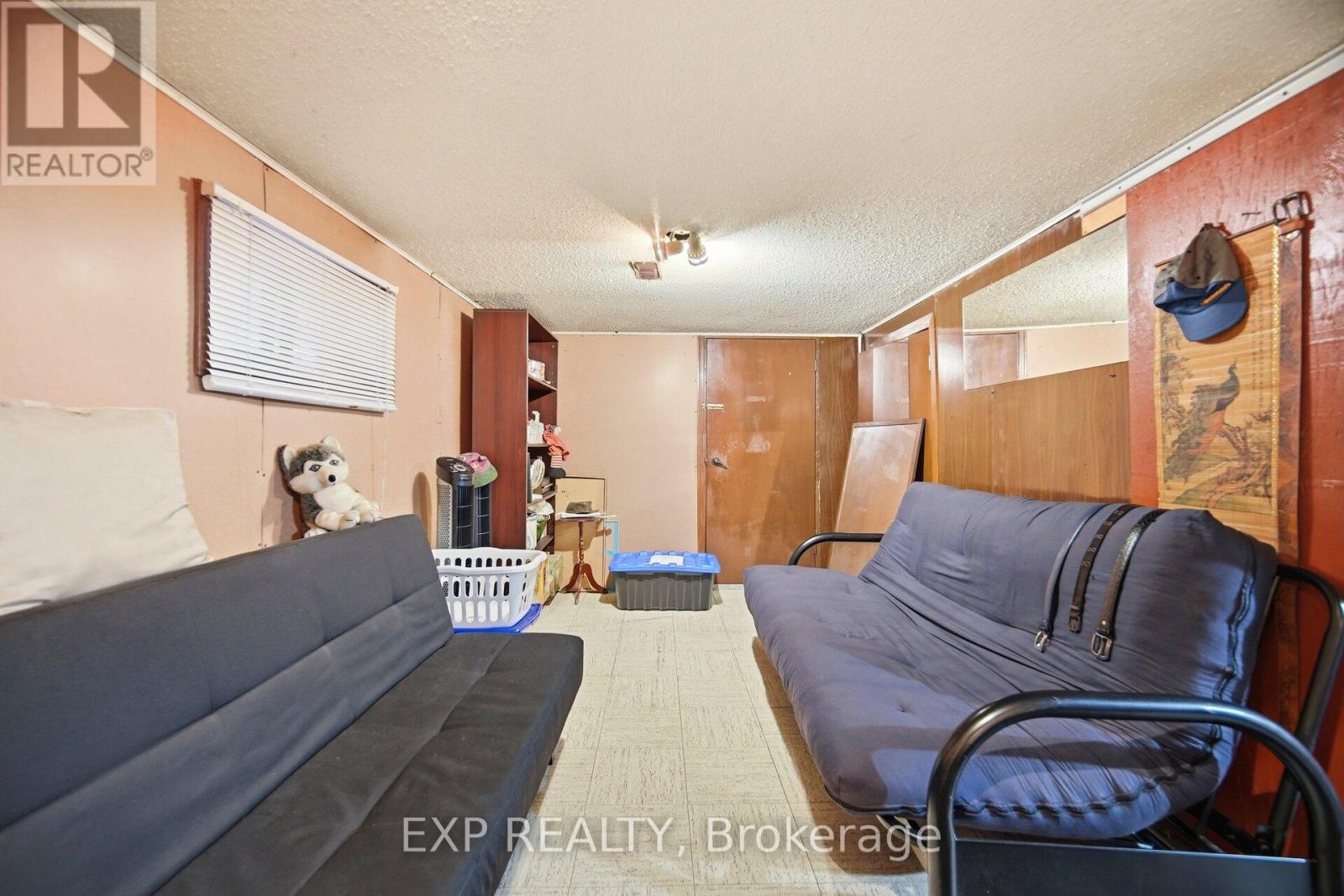 105 ROGERS ROAD - 20