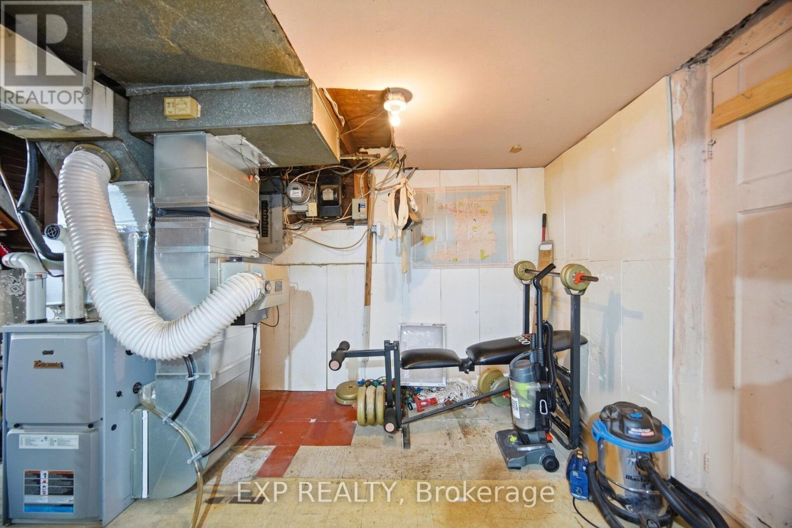 105 ROGERS ROAD - 24