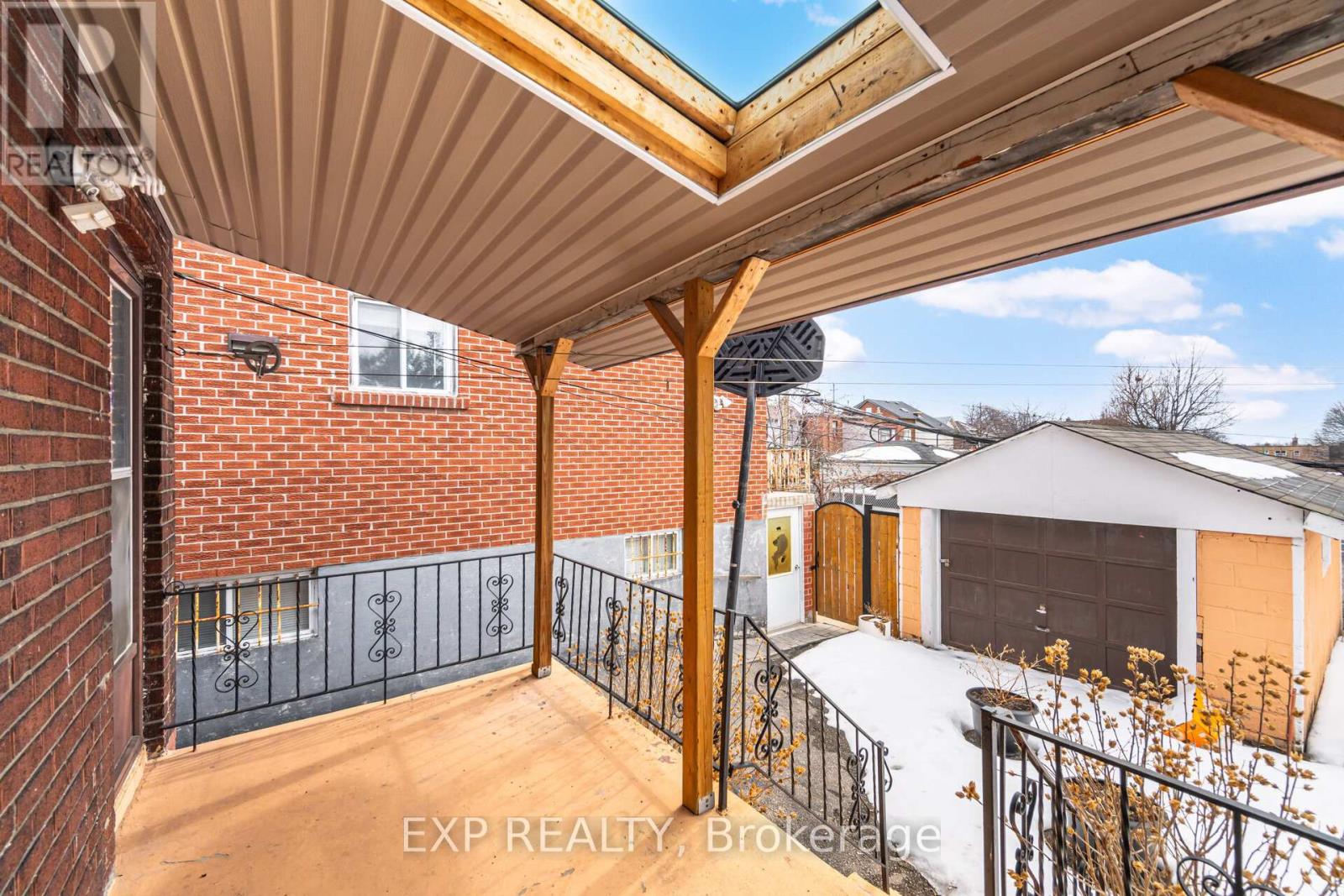 105 ROGERS ROAD - 26