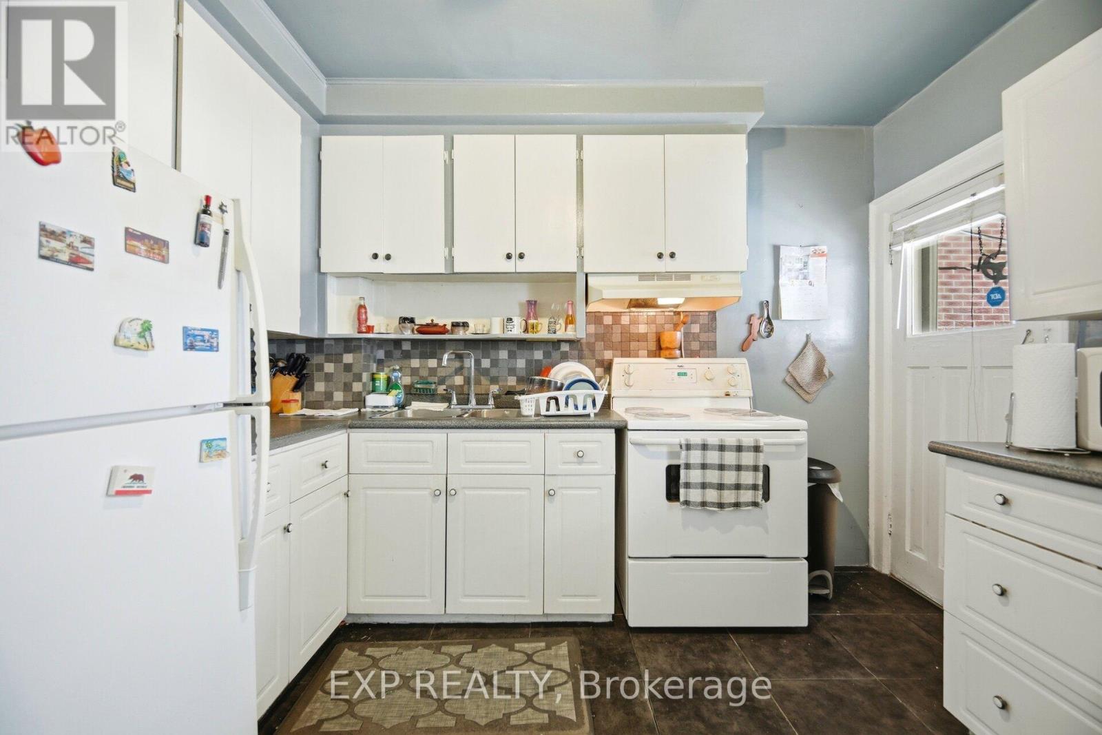 105 ROGERS ROAD - 7