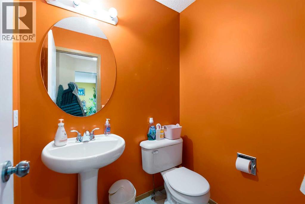 Single Family House for Sale in  Harvest Hills Drive NE Harvest Hills Calgary 