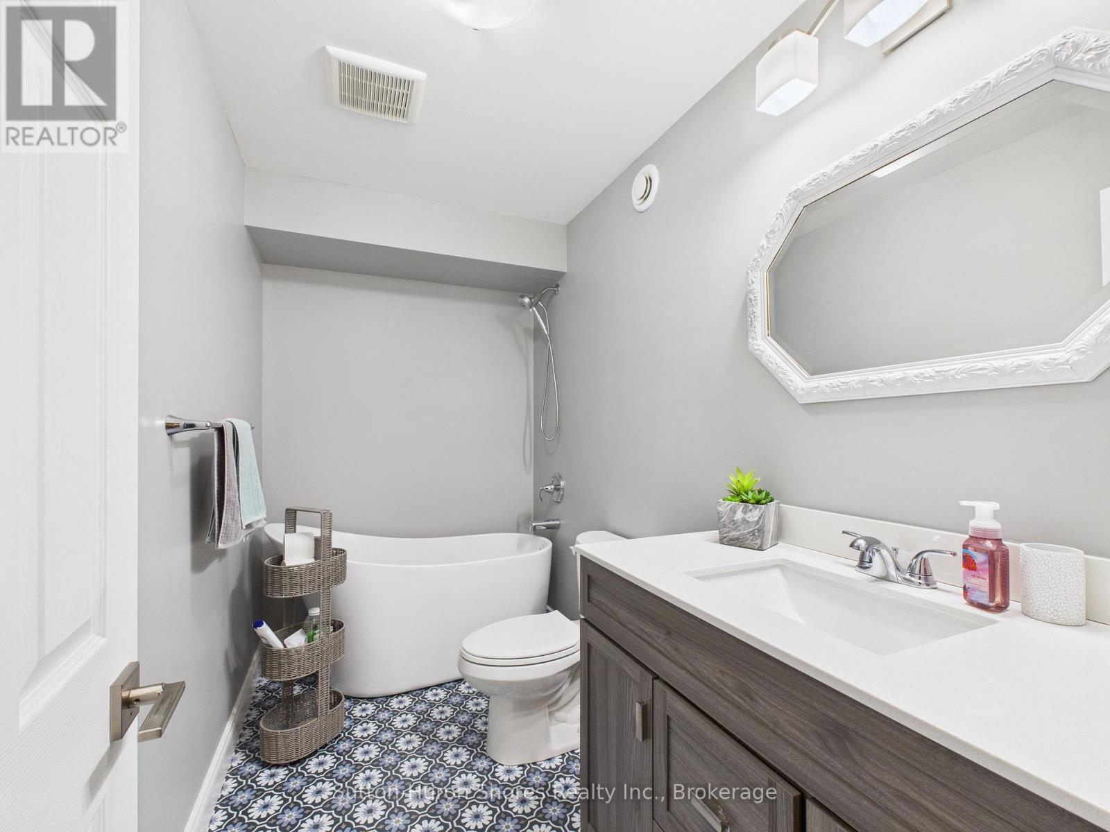 404 DEVONSHIRE ROAD - 38