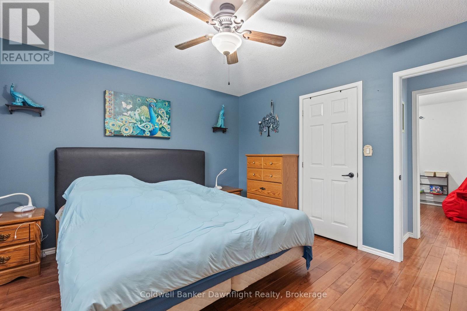 Single Family House Raised bungalow for Sale in  MILL STREET North Middlesex (Parkhill) 