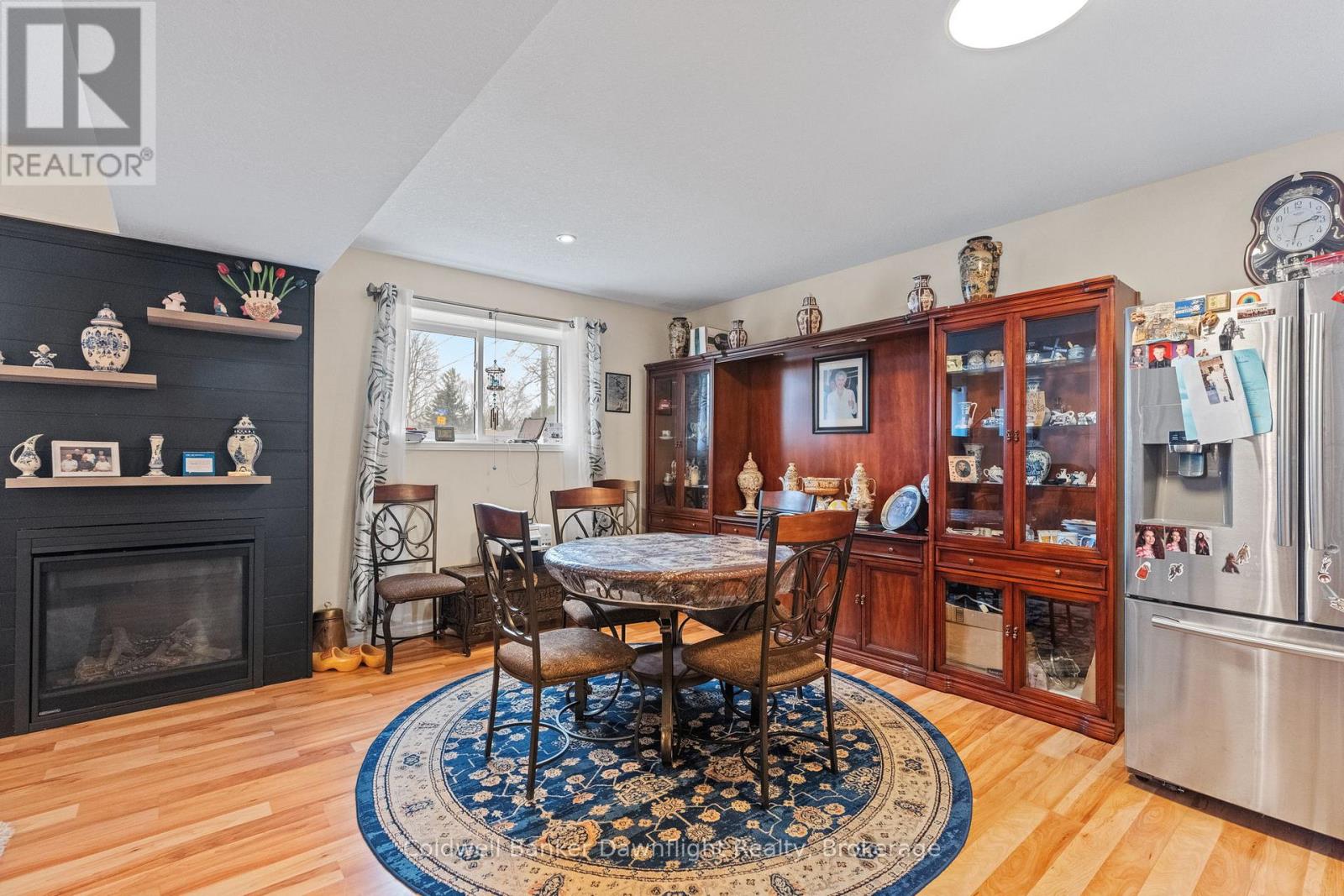 Single Family House Raised bungalow for Sale in  MILL STREET North Middlesex (Parkhill) 