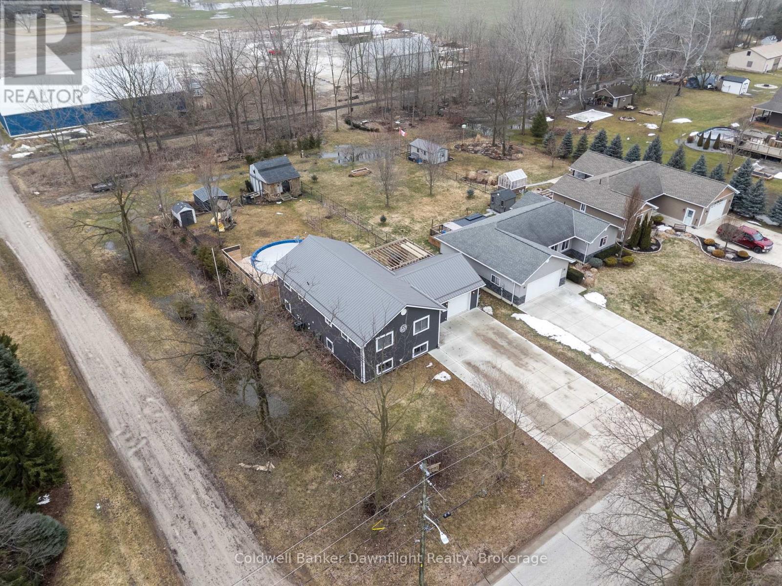 Single Family House Raised bungalow for Sale in  MILL STREET North Middlesex (Parkhill) 